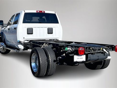 New 2024 RAM 5500 Tradesman w/ Chrome Appearance Group image 5