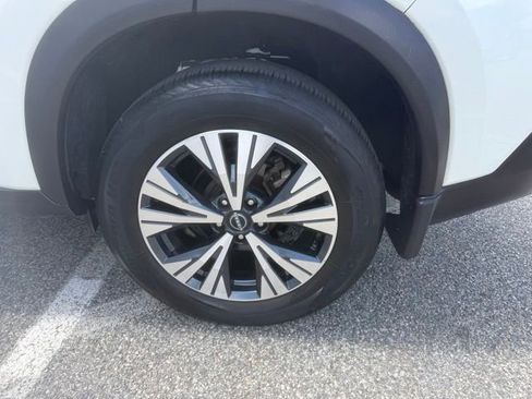 Certified 2023 Nissan Rogue SV w/ SV Premium B Package AWD/4WD image 14