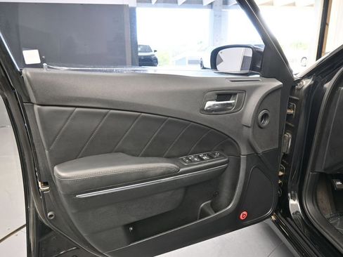 Used 2014 Dodge Charger R/T w/ Blacktop Package image 15