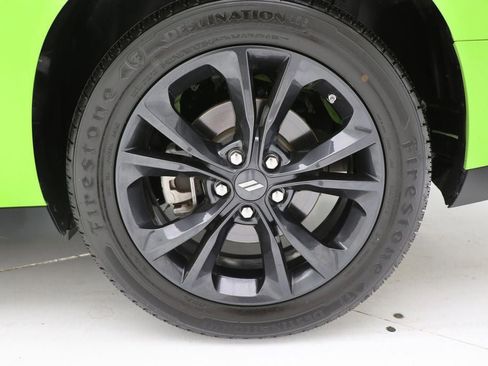 Used 2023 Dodge Challenger SXT w/ Blacktop Package image 9