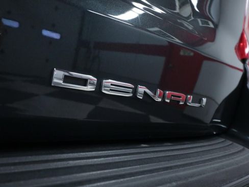 Used 2022 GMC Yukon Denali w/ Denali Premium Package image 30