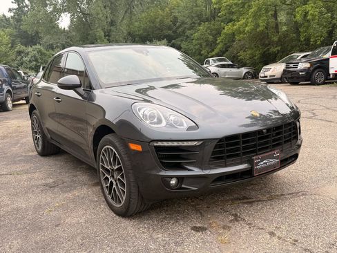 Used 2017 Porsche Macan S AWD/4WD image 10