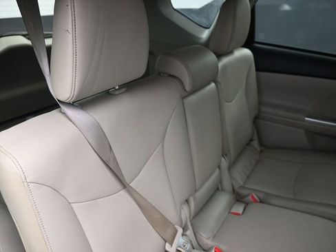 Used 2012 Toyota Prius V Five image 31