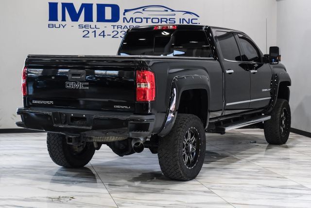Used 2015 GMC Sierra 2500 Denali w/ Duramax Plus Package AWD/4WD image 11