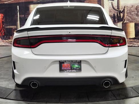 Used 2019 Dodge Charger Scat Pack w/ Dynamics Package image 4