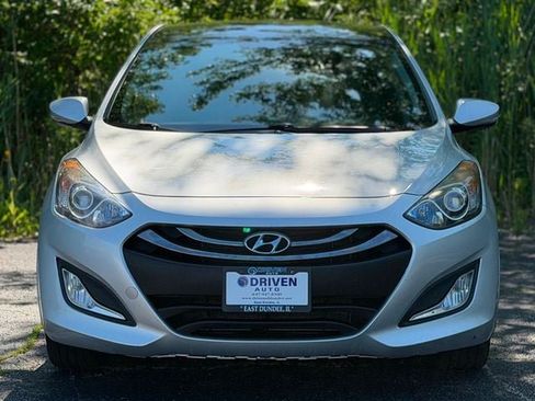 Used 2013 Hyundai Elantra GT w/ Style Pkg FWD image 2