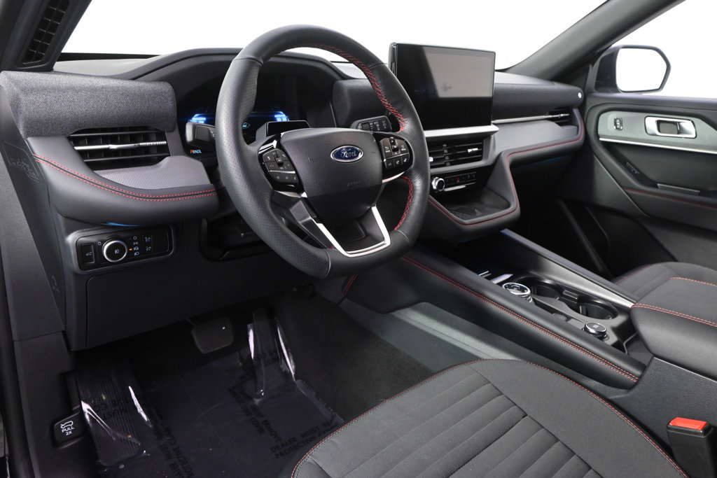 Used 2025 Ford Explorer ST-Line w/ Premium Package AWD/4WD image 11