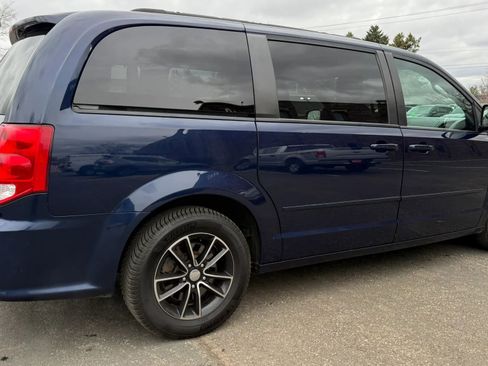 Used 2017 Dodge Grand Caravan GT image 10