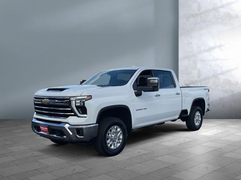 Used 2024 Chevrolet Silverado 2500 LTZ image 1