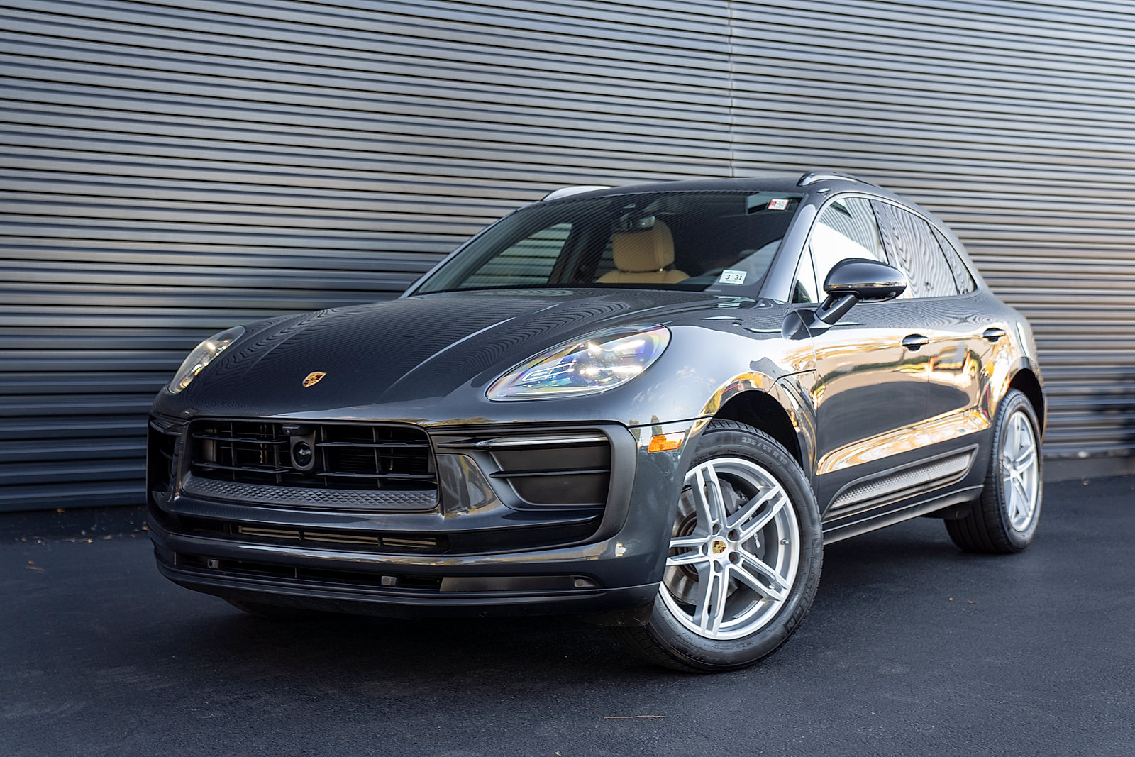 Used 2026 Porsche Macan AWD/4WD image 1