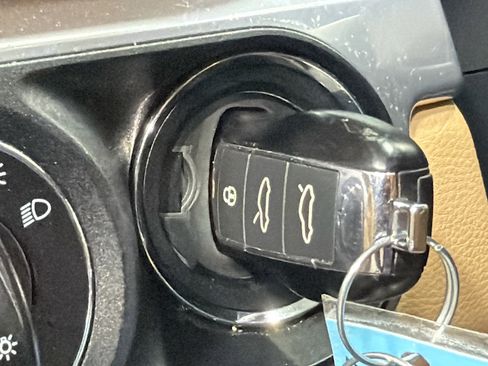 Used 2013 Porsche Boxster S image 30