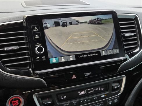 Used 2025 Honda Ridgeline Black Edition image 18