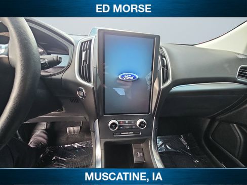 Used 2024 Ford Edge Titanium image 15