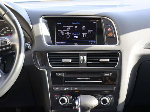 Used 2015 Audi Q5 2.0T Premium Plus w/ Technology Package image 23