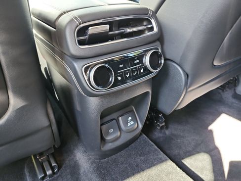Used 2021 Genesis GV80 3.5T w/ Advanced Package 06 AWD/4WD image 15
