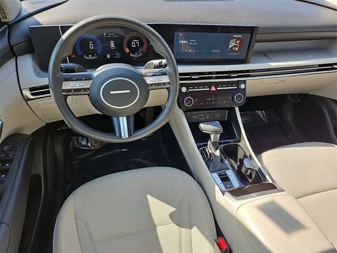 Used 2025 Hyundai Tucson SEL image 11