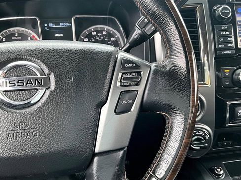 Used 2018 Nissan Titan Platinum Reserve image 13