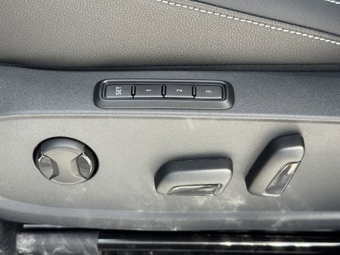 New 2025 Volkswagen Jetta SEL image 20