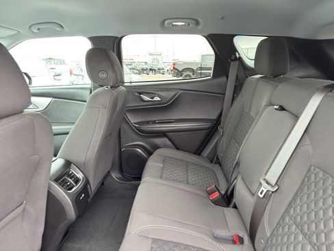 Used 2022 Chevrolet Blazer LT image 32