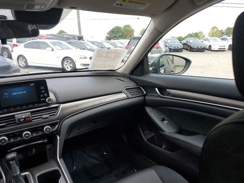 Used 2019 Honda Accord LX image 32