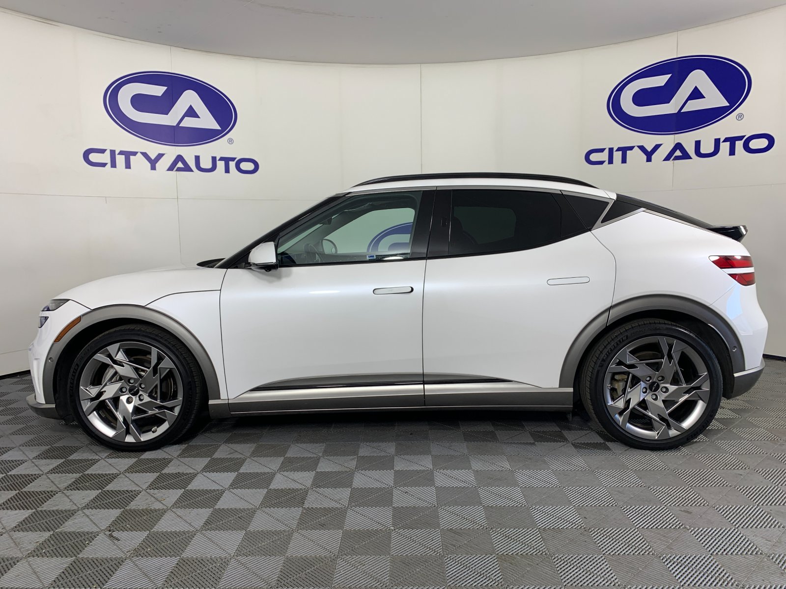 Used 2023 Genesis GV60 Performance AWD/4WD image 6