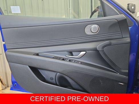 Certified 2025 Hyundai Elantra Limited FWD image 27