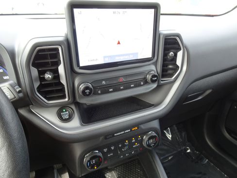 Used 2021 Ford Bronco Sport Outer Banks AWD/4WD image 13