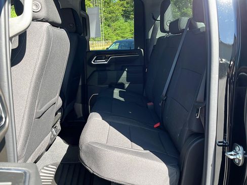 New 2026 GMC Sierra 2500 SLE w/ SLE Value Package; AWD/4WD image 10