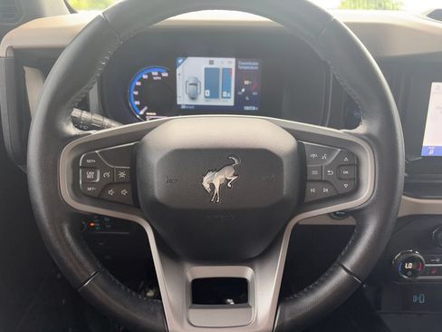 Used 2023 Ford Bronco Wildtrak AWD/4WD image 11