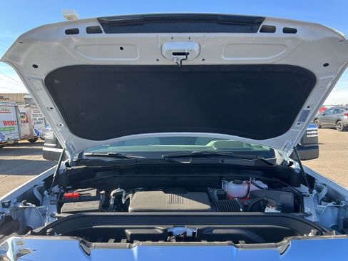 New 2026 GMC Sierra 1500 SLT w/ SLT Premium Package image 9