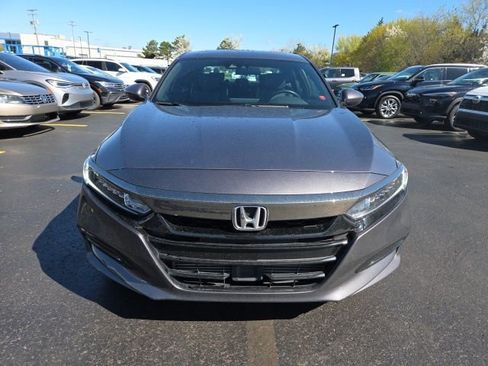 Used 2019 Honda Accord Sport image 2