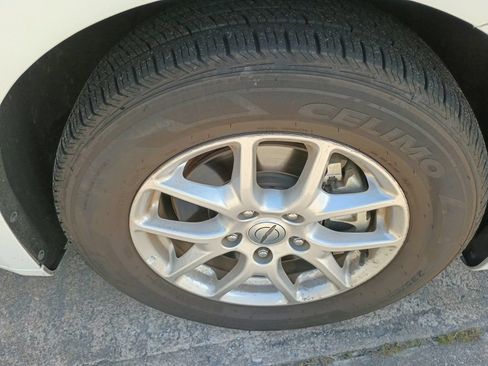 Used 2025 Chrysler Pacifica Select FWD image 11