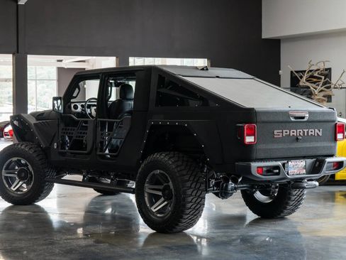 Used 2023 Jeep Gladiator Sport AWD/4WD image 18