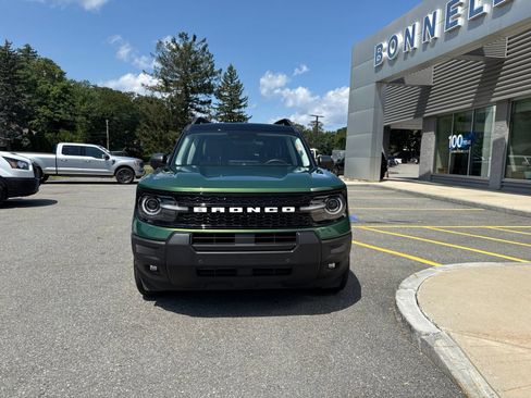 Used 2025 Ford Bronco Sport Outer Banks w/ Outer Banks Tech Package+ AWD/4WD image 5