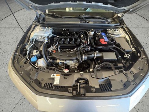 Used 2024 Honda Accord EX image 10