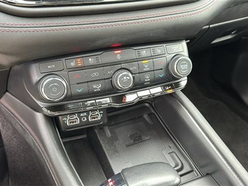 Used 2022 Dodge Durango R/T image 16