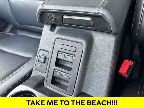 Used 2025 Ford Bronco Badlands AWD/4WD image 28