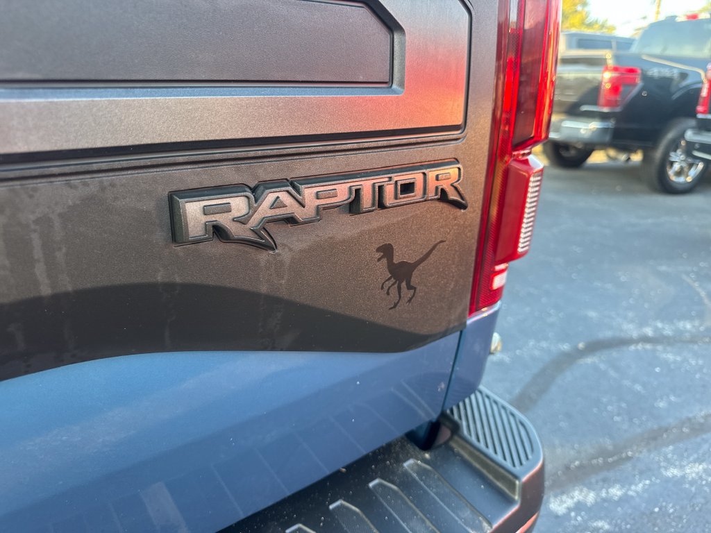 Used 2019 Ford F150 Raptor w/ Equipment Group 802A Luxury AWD/4WD image 11