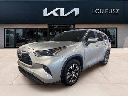 Used 2022 Toyota Highlander XLE