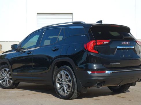 Used 2020 GMC Terrain SLT w/ Preferred Package FWD image 4