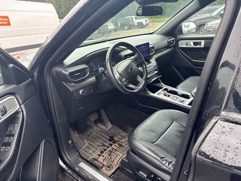 Used 2020 Ford Explorer Limited AWD/4WD image 16