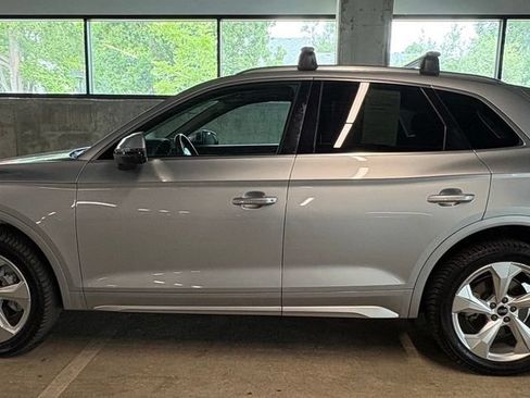 Used 2021 Audi Q5 Prestige AWD/4WD image 2