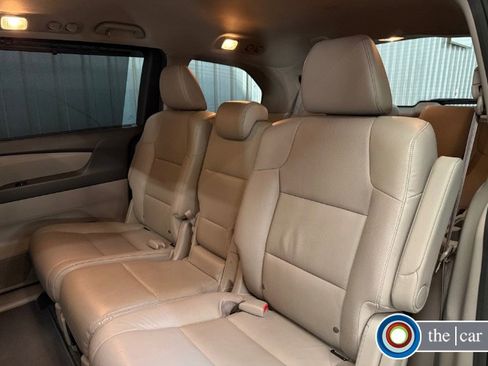 Used 2014 Honda Odyssey EX-L image 19