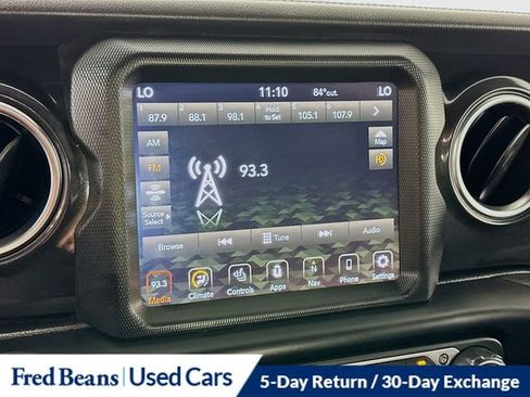 Used 2022 Jeep Wrangler Unlimited Sahara AWD/4WD image 21