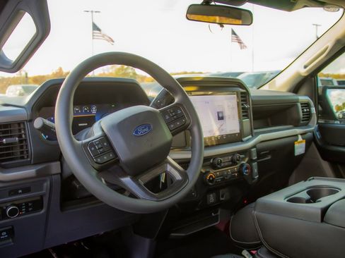 New 2025 Ford F150 XL AWD/4WD image 42