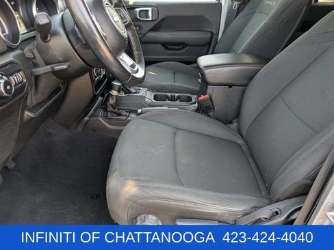 Used 2021 Jeep Wrangler Unlimited Sahara AWD/4WD image 17