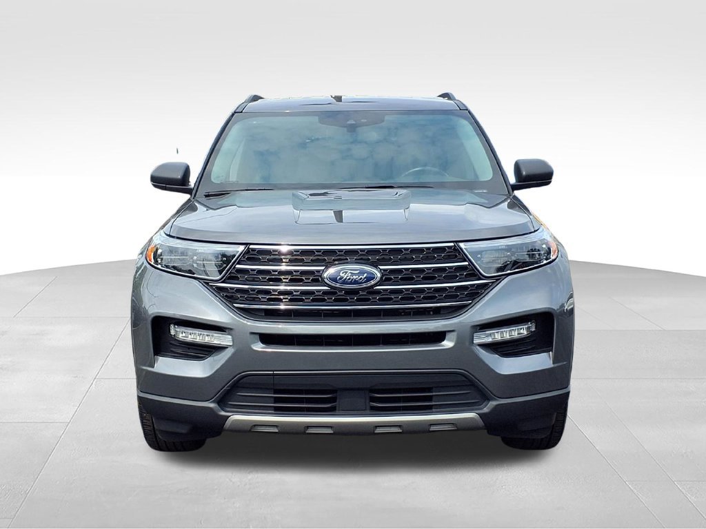 Certified 2023 Ford Explorer XLT w/ Equipment Group 202A AWD/4WD image 29