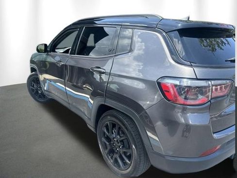 Used 2022 Jeep Compass Latitude w/ Convenience Group FWD image 8