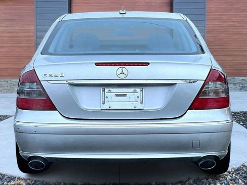 Used 2008 Mercedes-Benz E 350 E 350 Sedan 4D image 4