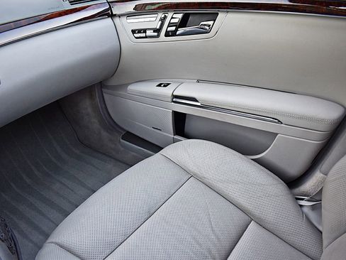 Used 2013 Mercedes-Benz S 550 image 40